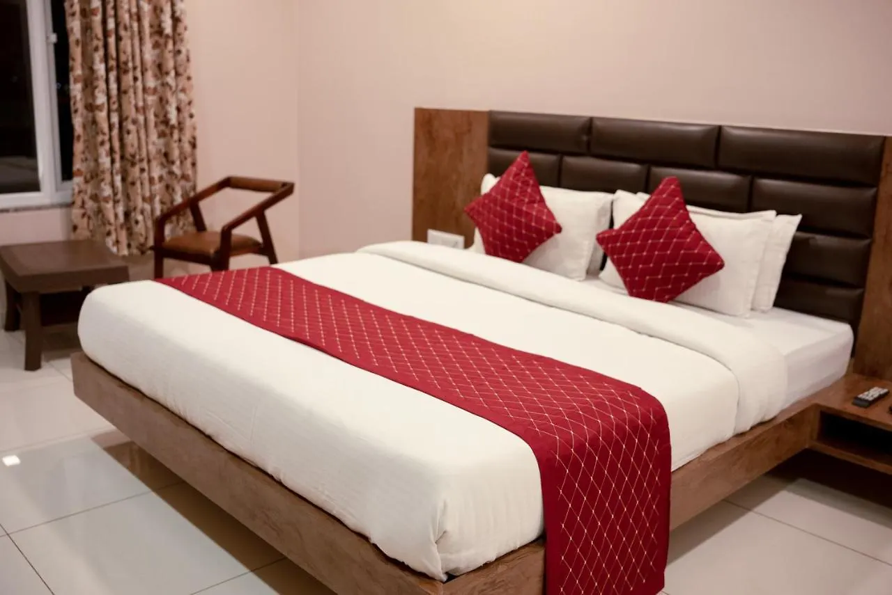Palette Goverdhan Villas Formerly The White Fresco Udaipur Hotel