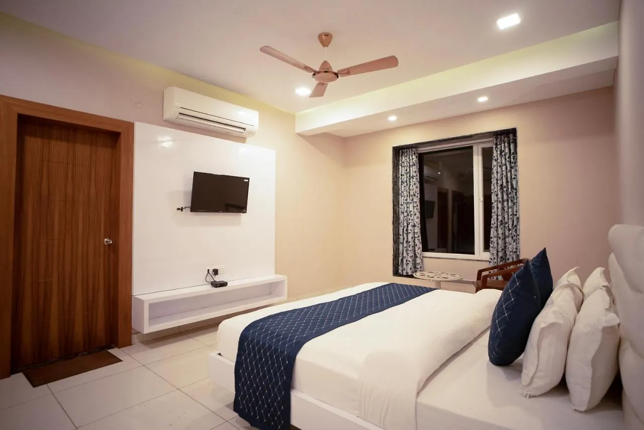 *** Hotel Palette Goverdhan Villas Formerly The White Fresco Udaipur India